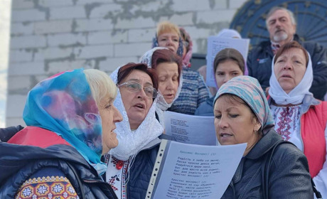 Первомайськ великодній: фото та відео із храму Святого Архистратига Божого Михаїла ПЦУ