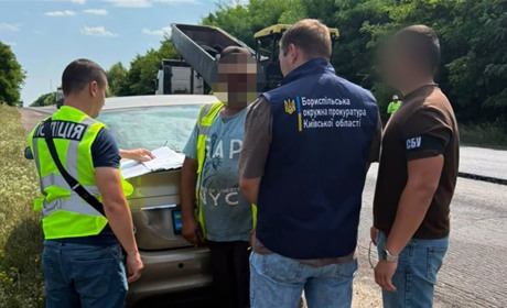 На ремонті дороги у Студениківській громаді виявили понад 2,67 млн грн збитків: підозрюють директора