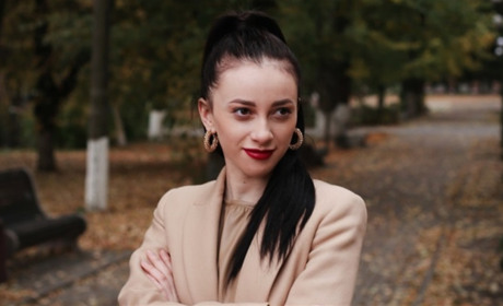 Кіцманчанка Олександра Оленюк успішно працює музиканткою в Берліні