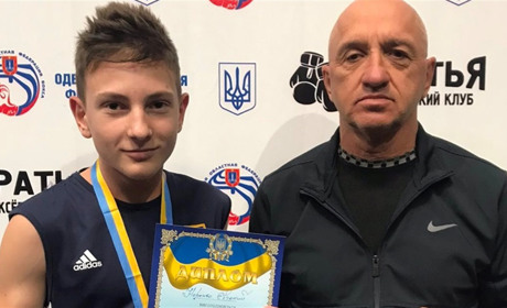 Біляївські боксери привезли додому з Чемпіонату Одеської області призові місця: є золото і срібло