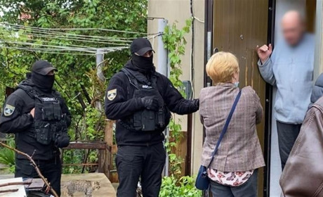 У Біляївському районі подружжя репетиторів замість занять чинили сексуальне насилля над дітьми