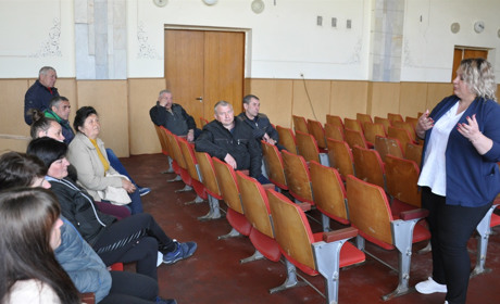 Як в Угрині, що на Чортківщині, хотіли старий колгоспний сад розділити і що з того вийшло