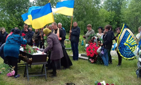 У Нових Вирках попрощалися з Героєм Сергієм Дермельовим