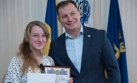 Школярка з Кременеччини отримуватиме стипендію президента