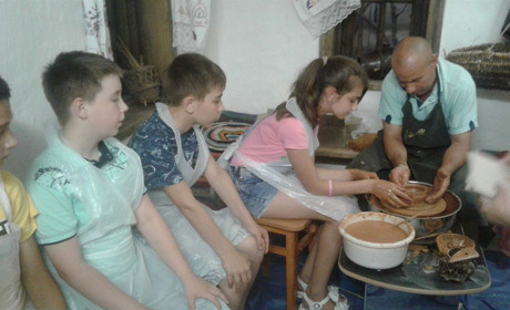 Організуйте дітям вихідний! Творча майстерня у музеї Первомайська