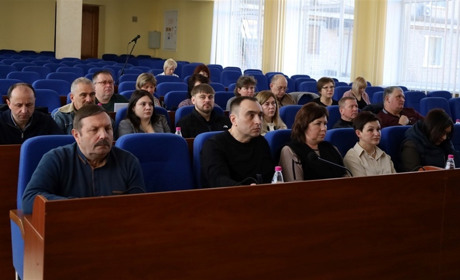 Затвердження плану благоустрою, звіт КП "Звягельсервіс" та завершення опалювального сезону: виконком