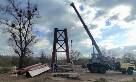 У привласненні 1,5 млн під час реконструкції мосту звинувачують посадовця підприємства-підрядника