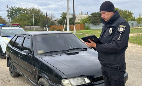 На трасі біля Василівки водій збив велосипедиста та втік, але поліція швидко знайшла порушника