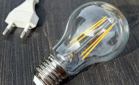 Планові відключення електроенергії у Звягелі 22 вересня: технічне обслуговування мереж