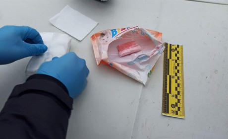 На Сватівщині 33-річний чоловік отримав у посилці 20 грамів психотропного наркотика PVP: подробиці