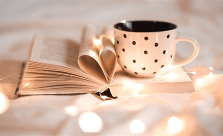 Що почитати на довгих вихідних? Тримайте добірку книг від херсонської обласної юнацької бібліотеки