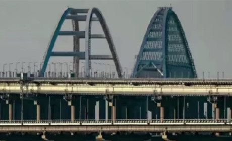 Окупанти перекривали Кримський міст