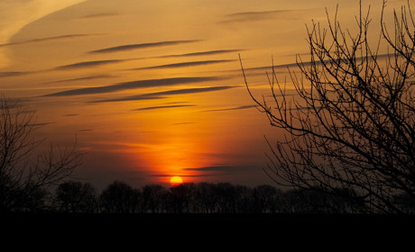 Літнє сонцестояння 2020: найдовший день, сонячне затемнення та молодик