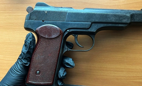 Стрілянина на Житомирщині: чоловіка госпіталізували з вогнепальним пораненням ноги