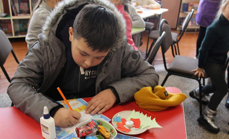 Як старокостянтинівські діти листи Святому Миколаю писали. Фоторепортаж