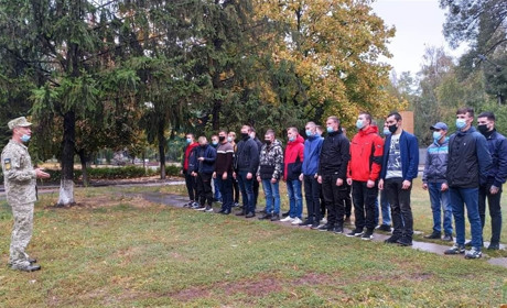 Строкова військова служба: можливості та перспективи
