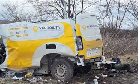 «Вони везли пенсії, а не війну». Загибель українських листонош у перші дні повномасштабного