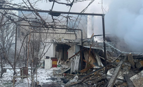 Атака дронів на Одещину: у Чорноморській громаді зруйновані будинки, є поранений