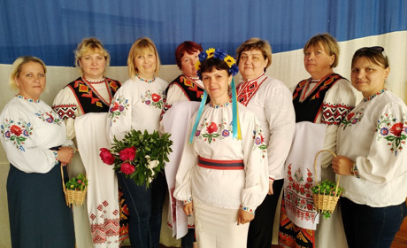 У Іванівці пройшов конкурс «Фото у вишиванці»