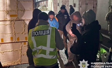 Ліквідували нарколабораторію та вилучили наркотиків та прекурсорів майже на 2,5 млн гривень