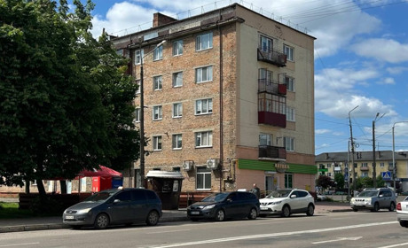 У центрі Сарн заборонять зупинку біля «стаканчика» — рішення виконкому