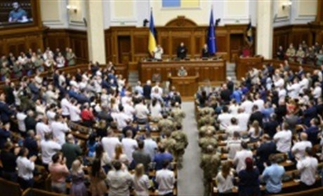 Верховна Рада підтримала продовження воєнного стану і мобілізації