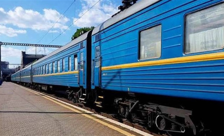 Змінюється графік руху приміських і пасажирських потягів через Сватове: чому так і коли їздитимуть