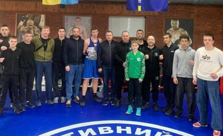 Боксери з Бара привезли з Вінниці три медалі чемпіонату області. Владислав Акрітов став чемпіоном