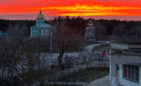 У Новій Каховці внаслідок обстрілу загинула 60-річна жінка, двоє поранених