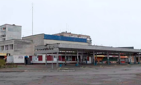 У Новій Каховці військові РФ у житлових будинках ставлять кулемети і гранатомети