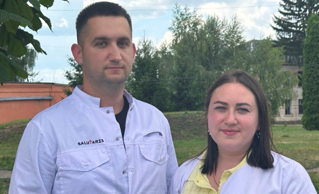 «У Старокостянтинові ми стали лікарями і знайшли свій дім»: історія молодого подружжя медиків