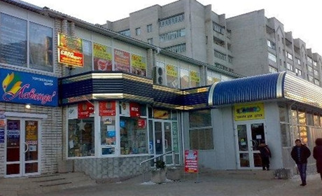Як працюють у Нетішині заклади торгівлі, обслуговування та харчування під час відключення світла