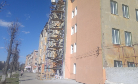 В Попаснянском лицее железнодорожного транспорта проводят ремонт