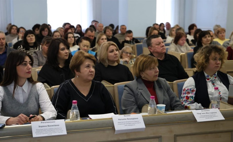 Соціальні рішення для громад: Старокостянтинівщина серед учасників ключового засідання в ОВА