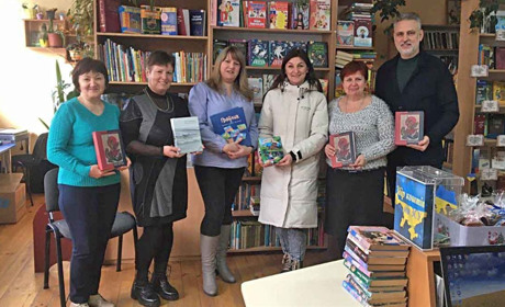 «Любіть Україну»: Жмеринська Публічна бібліотека отримала нові книги