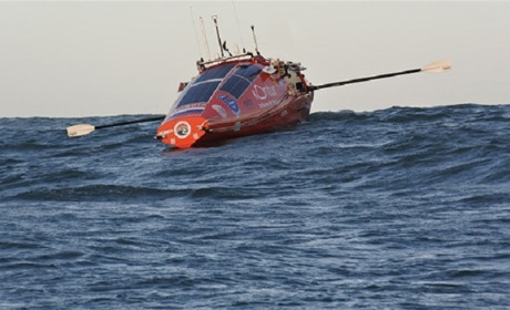 Федор Конюхов месяц ждал у моря погоды, чтобы отправиться на веслах в очередную кругосветку