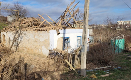 Окупанти продовжують обстрілювати Херсонщину та мародерять на окупованих територіях