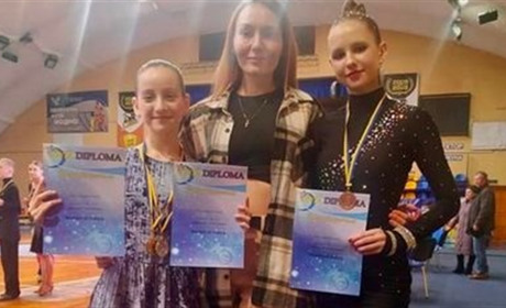 Юні смілянки посіли призові місця у змаганнях зі спортивних бальних танців