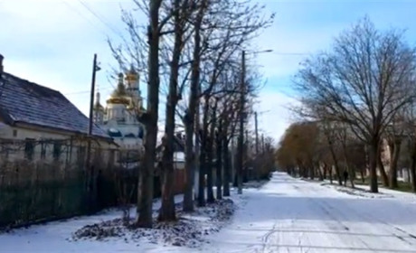 Нова Каховка: без світла, води і під обстрілами