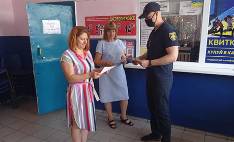 Надзвичайники навчали правилам поведінки при  виявленні підозрілих та вибухонебезпечних предметів 