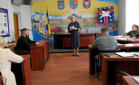 У Жмеринці розпочали підготовку до сесії: депутати вивчають проекти рішень і вносять пропозиції