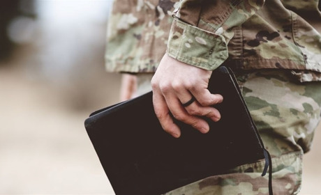 Як нараховується страховий стаж військовослужбовцям