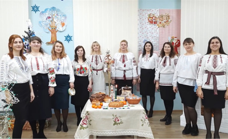 19 колективів Біляївської громади заспівали колядки в рамках флешмобу: хто вони. Зібрали усі відео