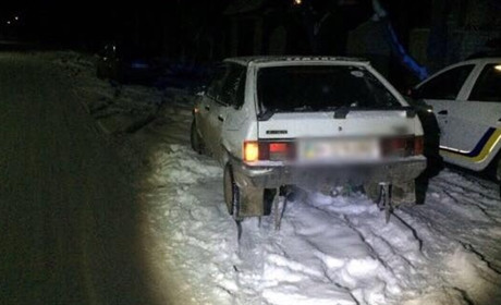 Дві дівчини з Троїцького потрапили в лікарню після катання на санчатах 