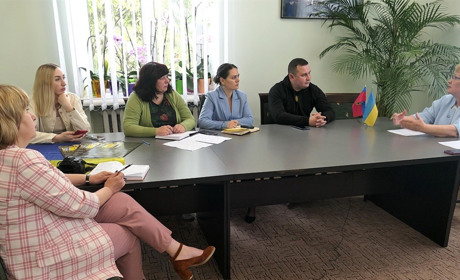 Міська голова Глухова Надія Вайло – про фінансовий стан міста, ремонт доріг, тротуарів та парку