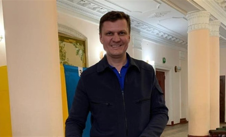 Сергій Хлань визнав свою поразку на виборах. І привітав переможця