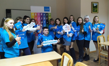 У відділі освіти працювали уманські школярі