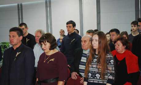 У Покровську вшанували пам’ять жертв голодоморів