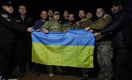 Військові “Азову” і Катя “Пташка” повернулись в Україну: весь список та умови обміну