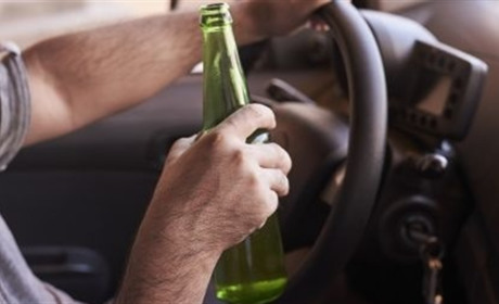 У Городку чоловіка вдруге спіймали за кермом у стані сп’яніння без прав: суд призначив покарання